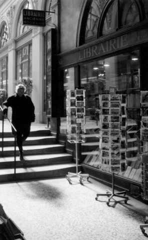 On the steps by Librairie, Galerie Vivienne
